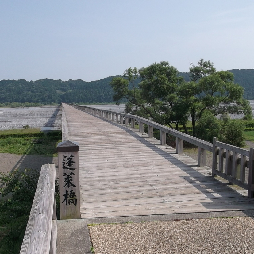 散策｜蓬萊橋(静岡県)　ご利益スポットでもある世界一長い木造歩道橋