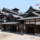温泉｜道後温泉（愛媛県）日本最古の温泉 正岡子規ゆかりの地と、日本最古の温泉を訪ねる