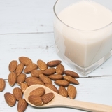 健康習慣｜植物性ミルクってどういいの？